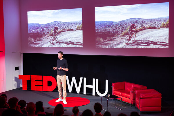 TEDxWHU 大会来到法伦达尔校区