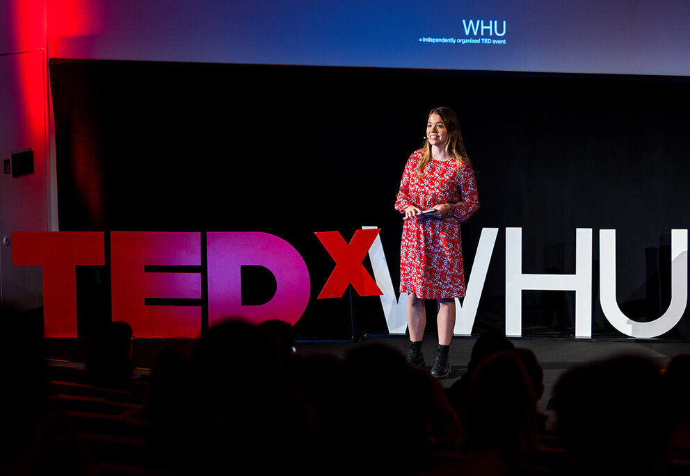 TEDxWHU 舞台演讲