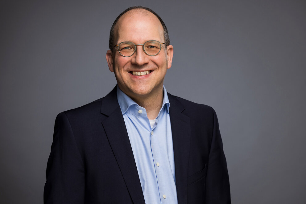 Professor Ralf Fendel